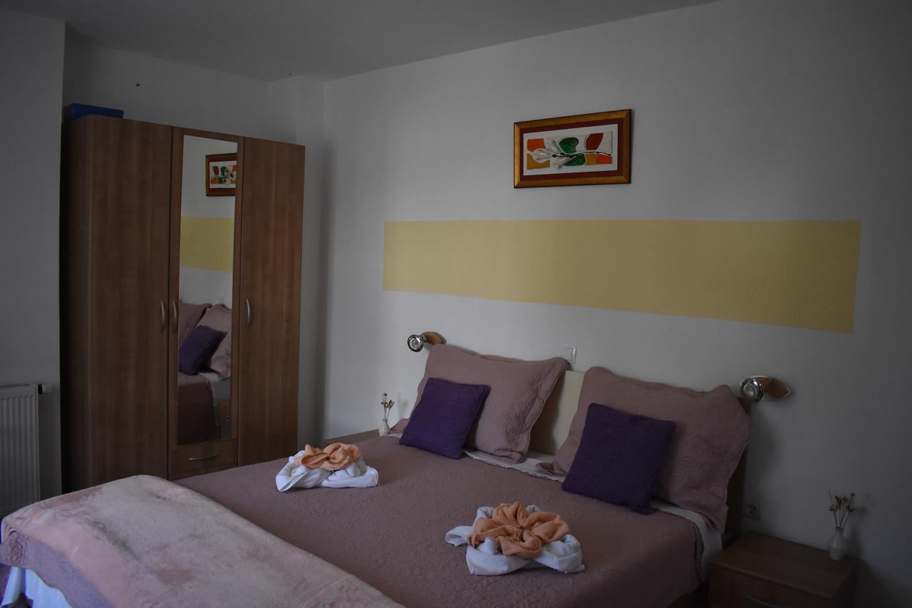 Guesthouse Samolov Vrhovine Buitenkant foto