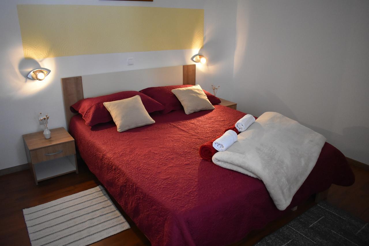 Guesthouse Samolov Vrhovine Buitenkant foto