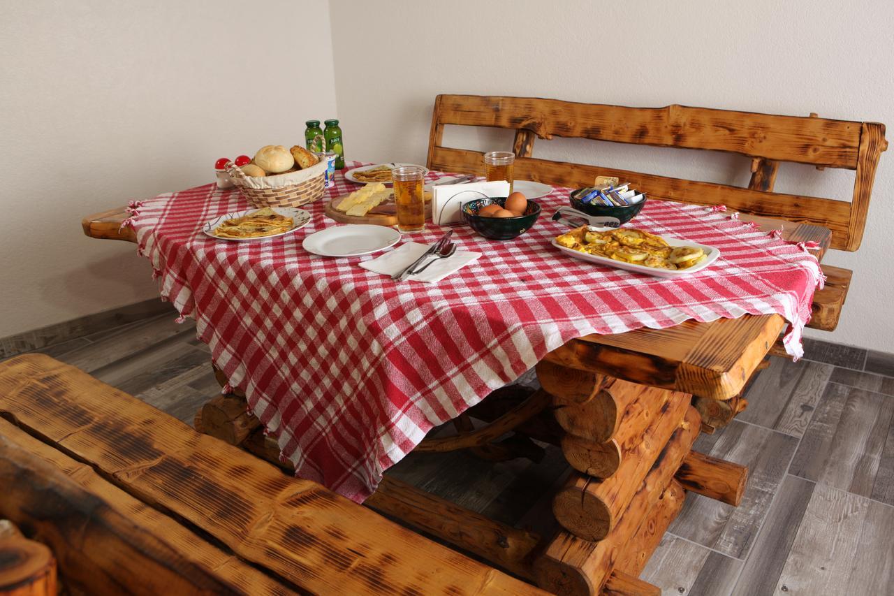 Guesthouse Samolov Vrhovine Buitenkant foto