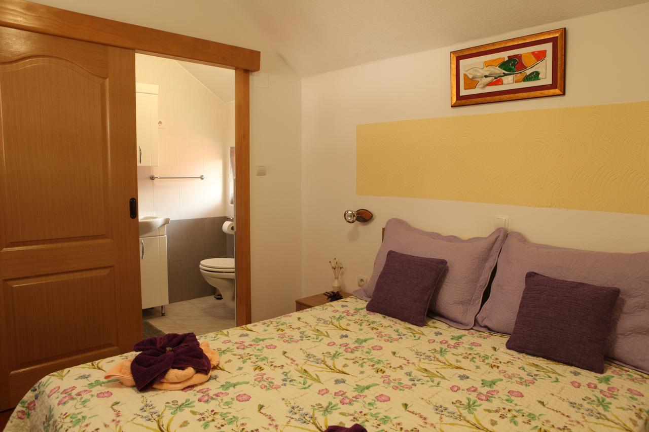 Guesthouse Samolov Vrhovine Buitenkant foto