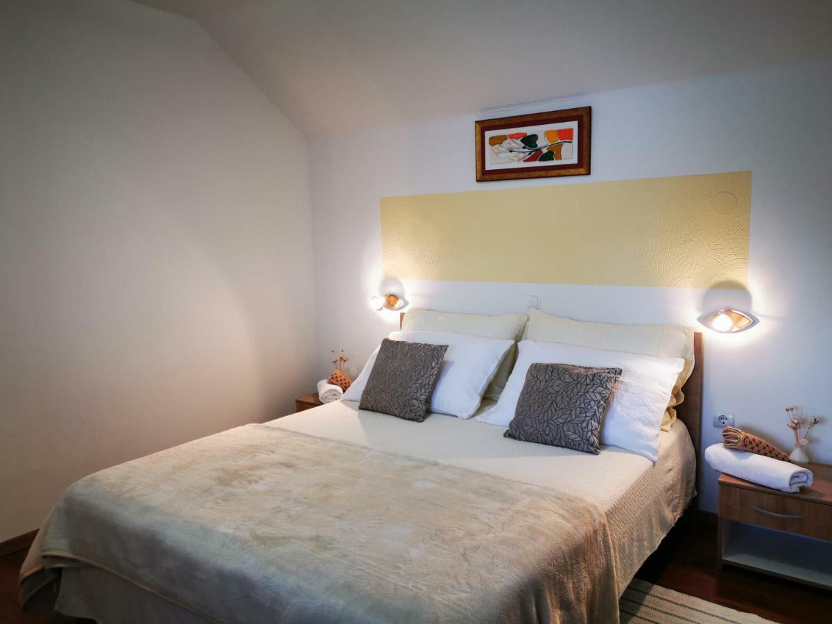 Guesthouse Samolov Vrhovine Buitenkant foto